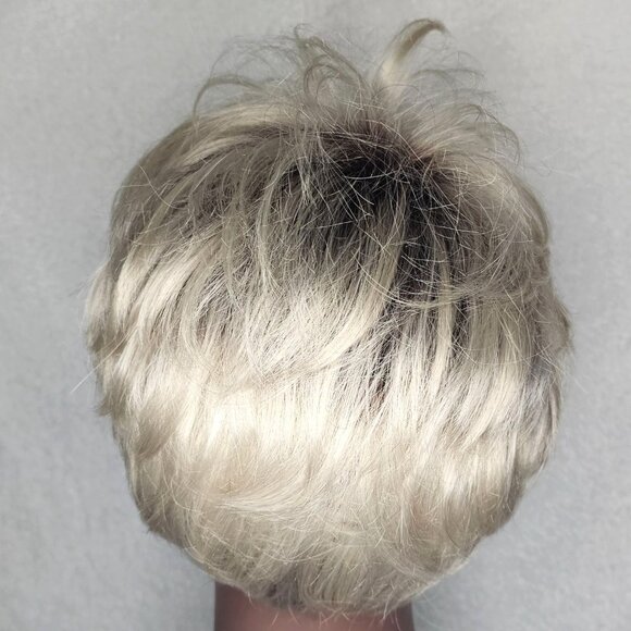 Wigyy Silver Grey Short Pixie Synthetic Wig Bangs Daily Wear Heat Resistant - Picture 4 of 7